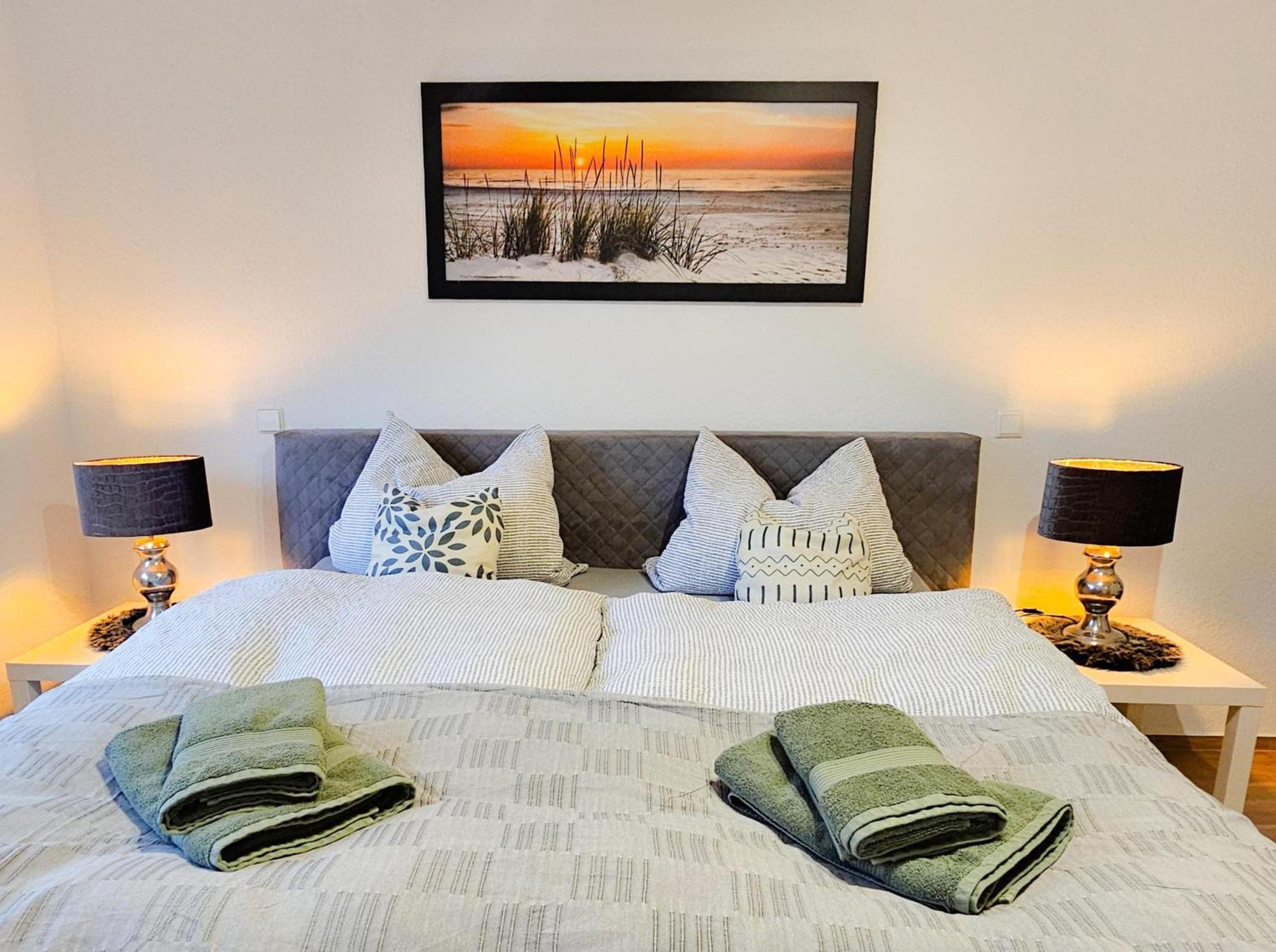 Exklusive Ferienwohnung2 Meppen, Balkon, Kueche, Waschmaschine Appartement *